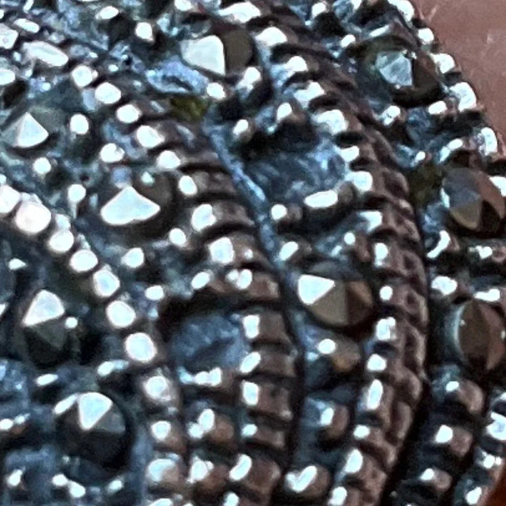 🐚 Hematite and Sterling Ring